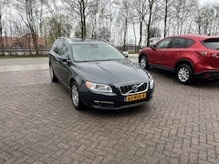 Volvo V70 - 1.6 T4 Limited Edition OPEN DAK AUTOMAAT TREKHAAK STOELVERWARMING LEER