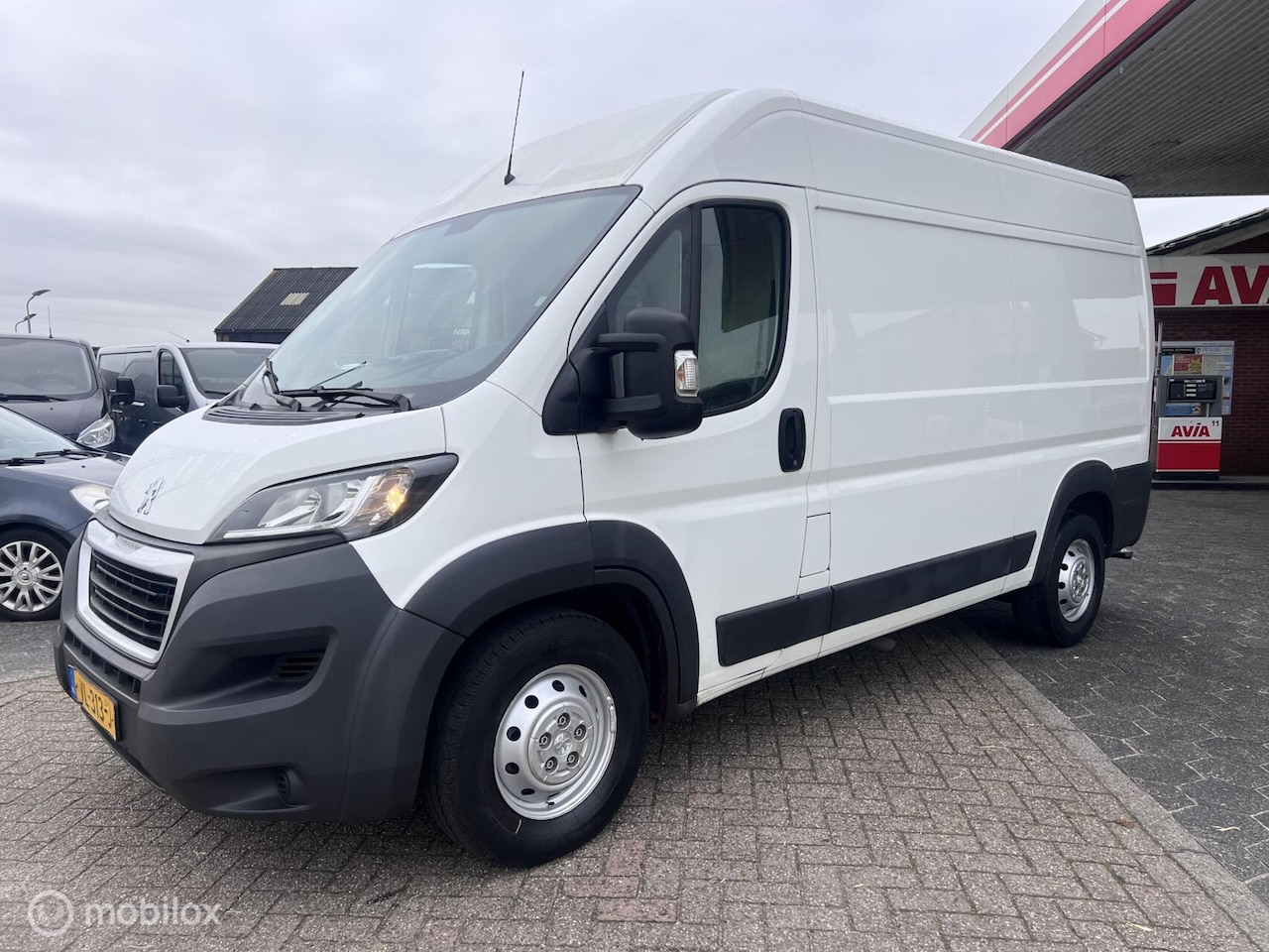 Peugeot Boxer - Bestel 335 2.2 HDI L2H2 XR - AutoWereld.nl
