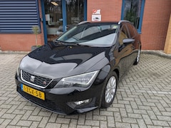 SEAT Leon - ST 1.6 TDI Eco L. Sport, Trekhaak, PDC v+a, Airco, Navi,
