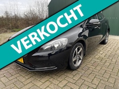 Volvo V40 - 2.0 D2 Kinetic Business/Navi/Clima/P sensor/APK