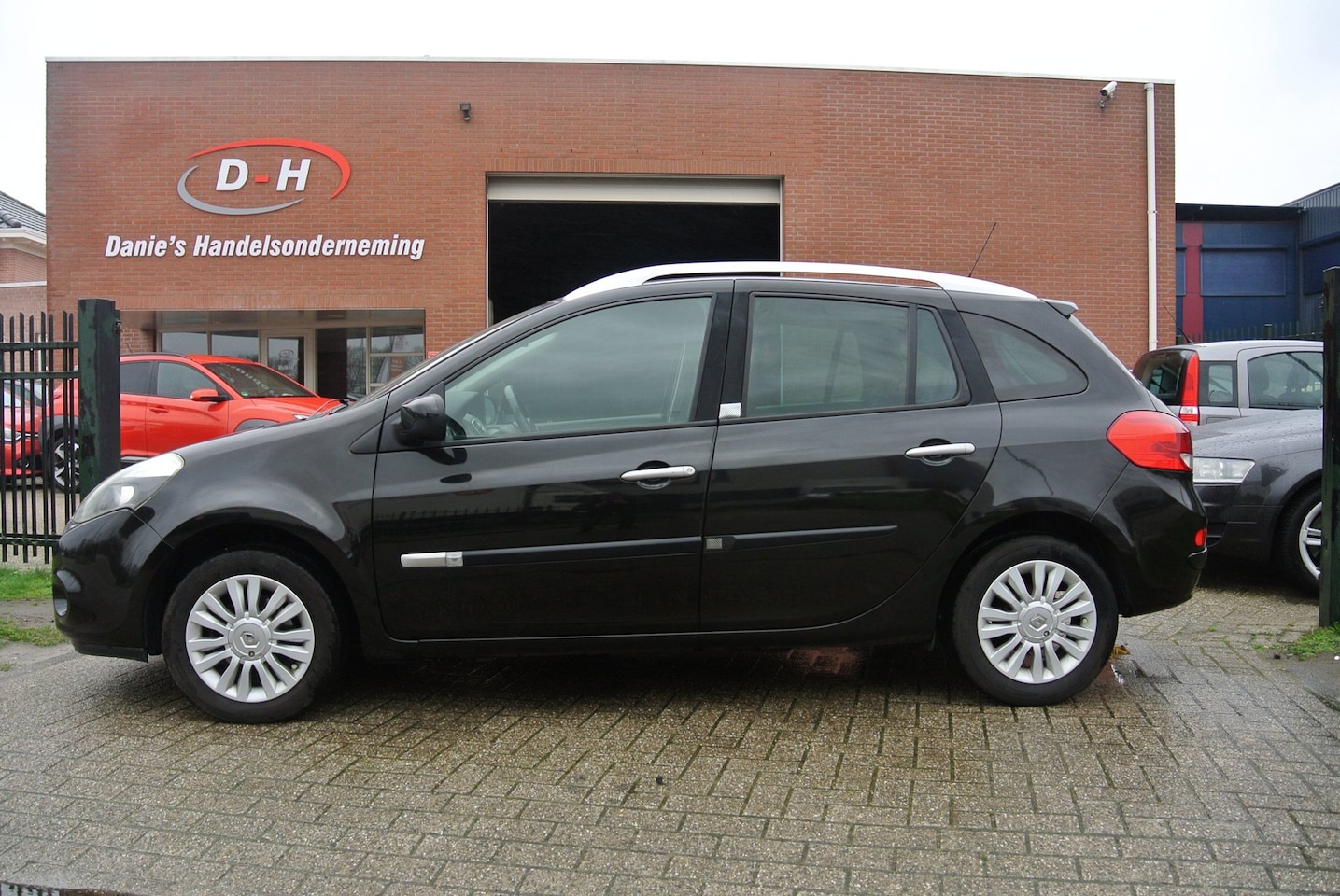 Renault Clio Estate - 1.2 TCE Collection airco inruil mogelijk nap - AutoWereld.nl
