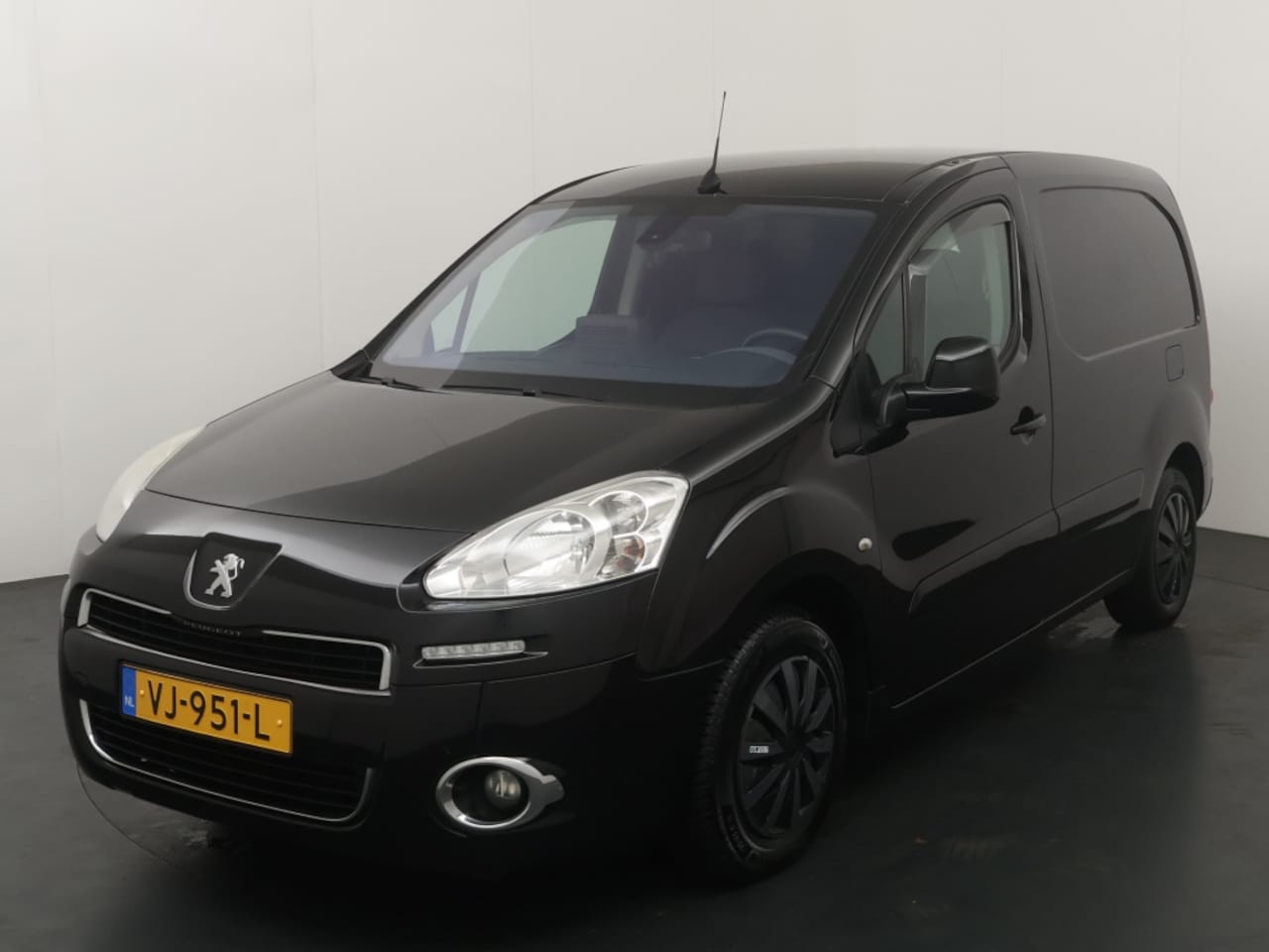 Peugeot Partner - 120 1.6 e-HDI L1 Nav - AutoWereld.nl