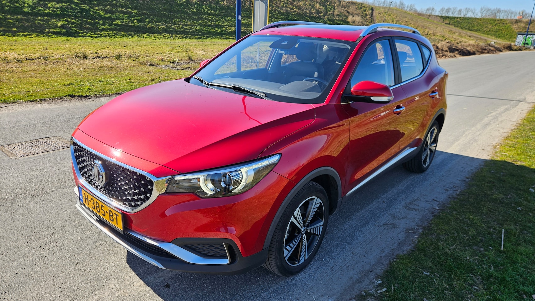 MG ZS - EV Luxury - AutoWereld.nl