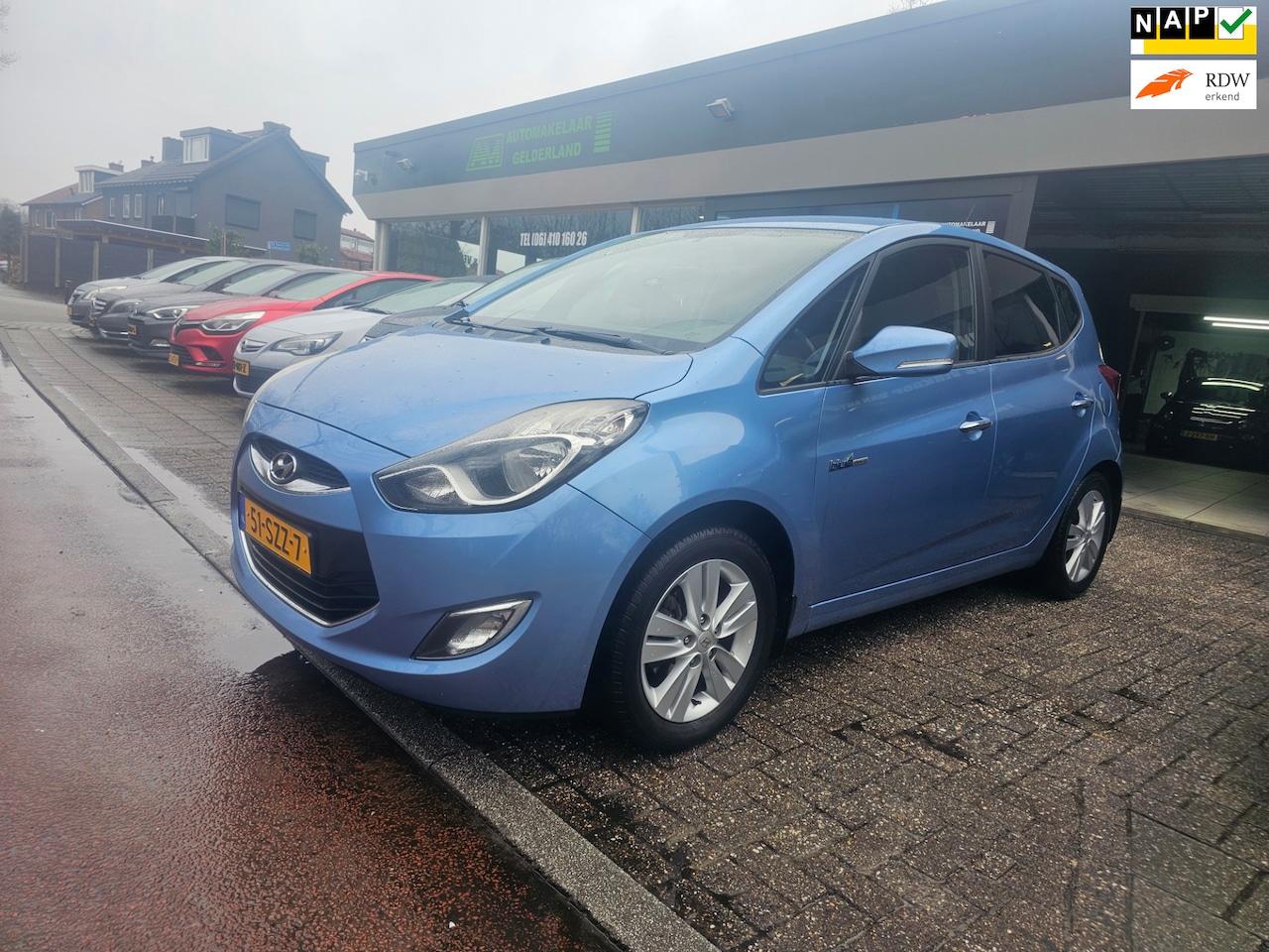 Hyundai ix20 - 1.4i i-Vision | 2E EIGENAAR | 12MND GARANTIE | AIRCO | CRUISE | LMV | TREKHAAK | - AutoWereld.nl