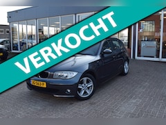 BMW 1-serie - 120i Executive | AUTOMAAT | DAKRAAM| AIRCO | STOELVERWARMING | PARKEERSENSOREN