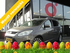 Ford Grand C-Max - 1.6 EcoBoost Titanium | 1E EIGENAAR | VIERSEIZOENEN BANDEN || TREKHAAK | PANORAMADAK |