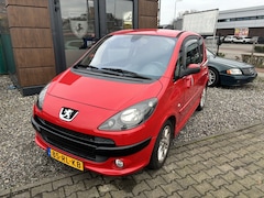 Peugeot 1007 - 1.6 AUTOMAAT