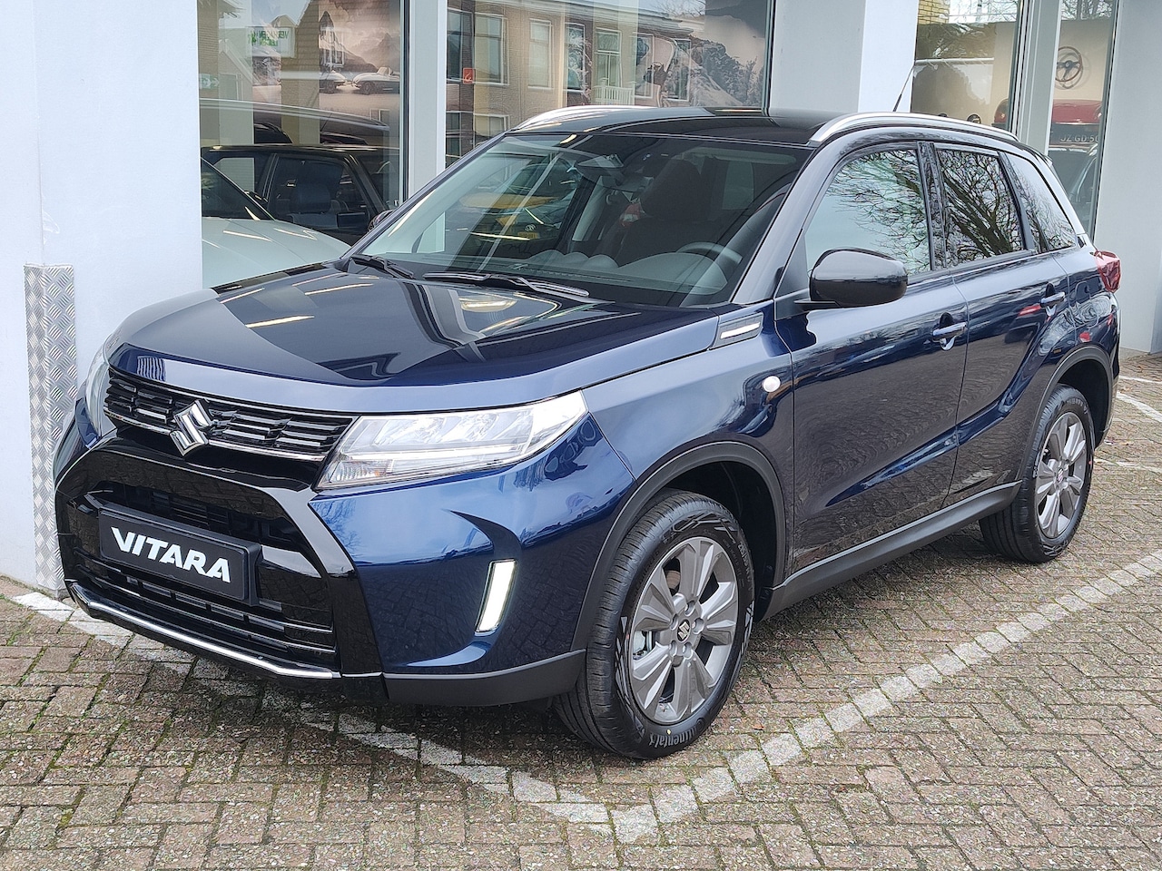 Suzuki Vitara - 1.4 BOOSTERJET SELECT SMART HYBRID Ook Solar Yellow beschikbaar! | Tot 10 JAAR GARANTIE! | - AutoWereld.nl