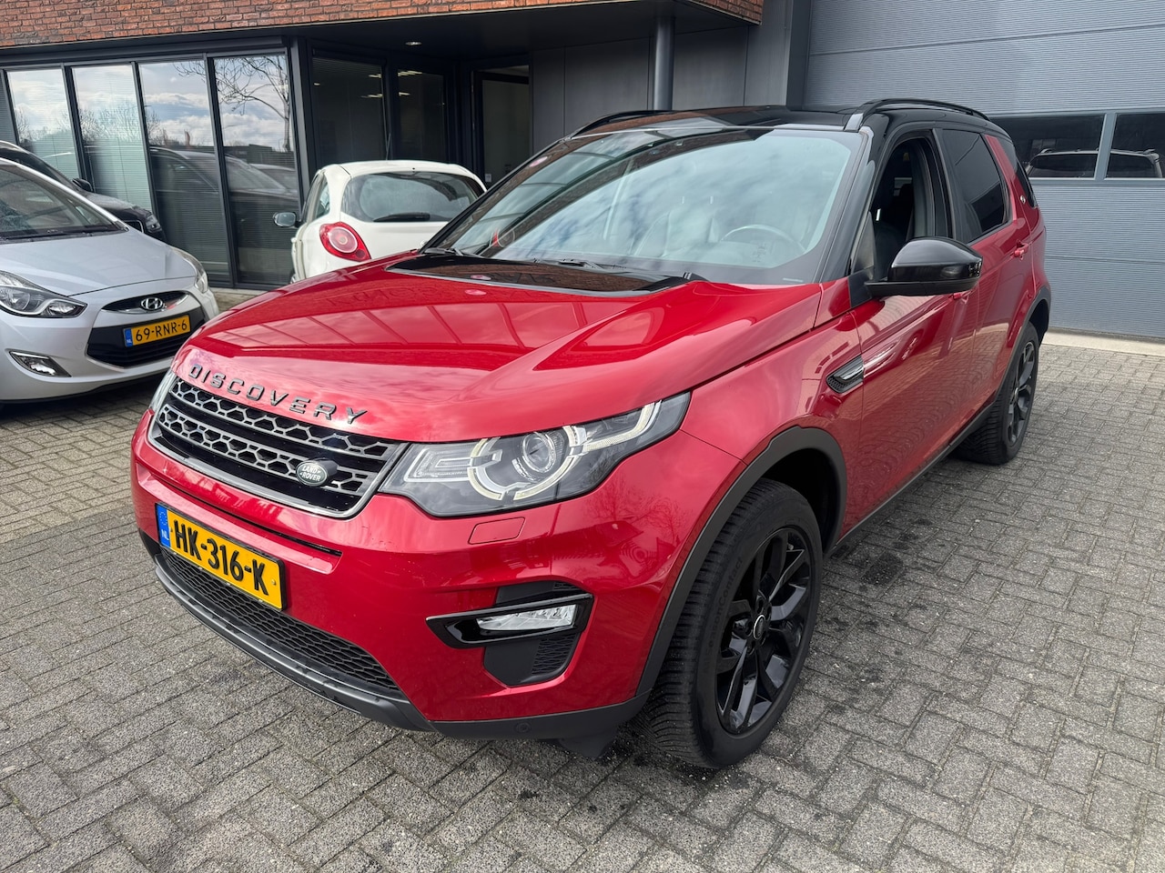 Land Rover Discovery Sport - 2.0 TD4 HSE Luxury LEDER CAMERA TREKHAAK NETTE WAGEN - AutoWereld.nl