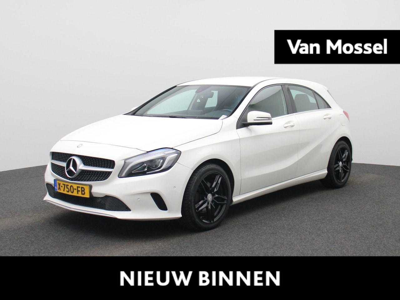Mercedes-Benz A-klasse - 180 Ambition | Automaat | Stoelverwarming | Airco | Parkeersensoren | - AutoWereld.nl