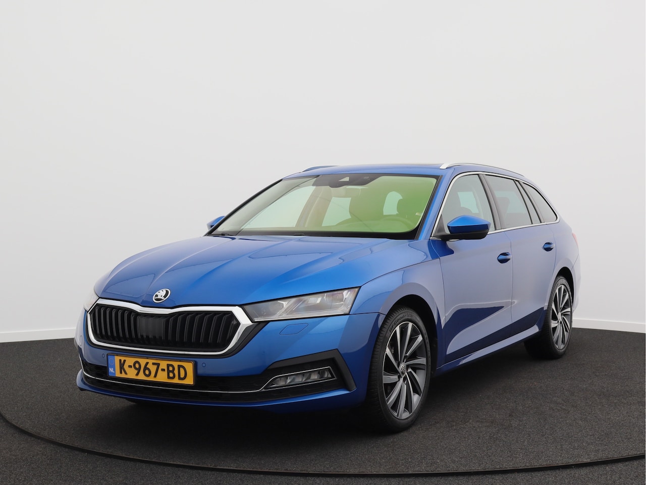 Skoda Octavia Combi - 1.5 TSI First Edition/ trekhaak/ compleet! - AutoWereld.nl