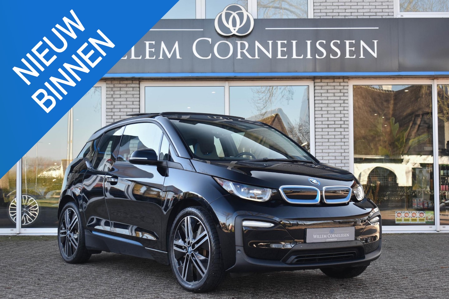 BMW i3 - Basis 120Ah 42 kWh Pano Stoelverwarming Navi - AutoWereld.nl