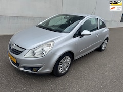 Opel Corsa - 1.2-16V Enjoy Airco origineel NL