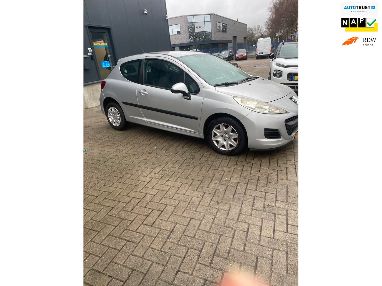 Peugeot 207 - 1.4 VTi X-Line 1.4 VTi X-Line - AutoWereld.nl