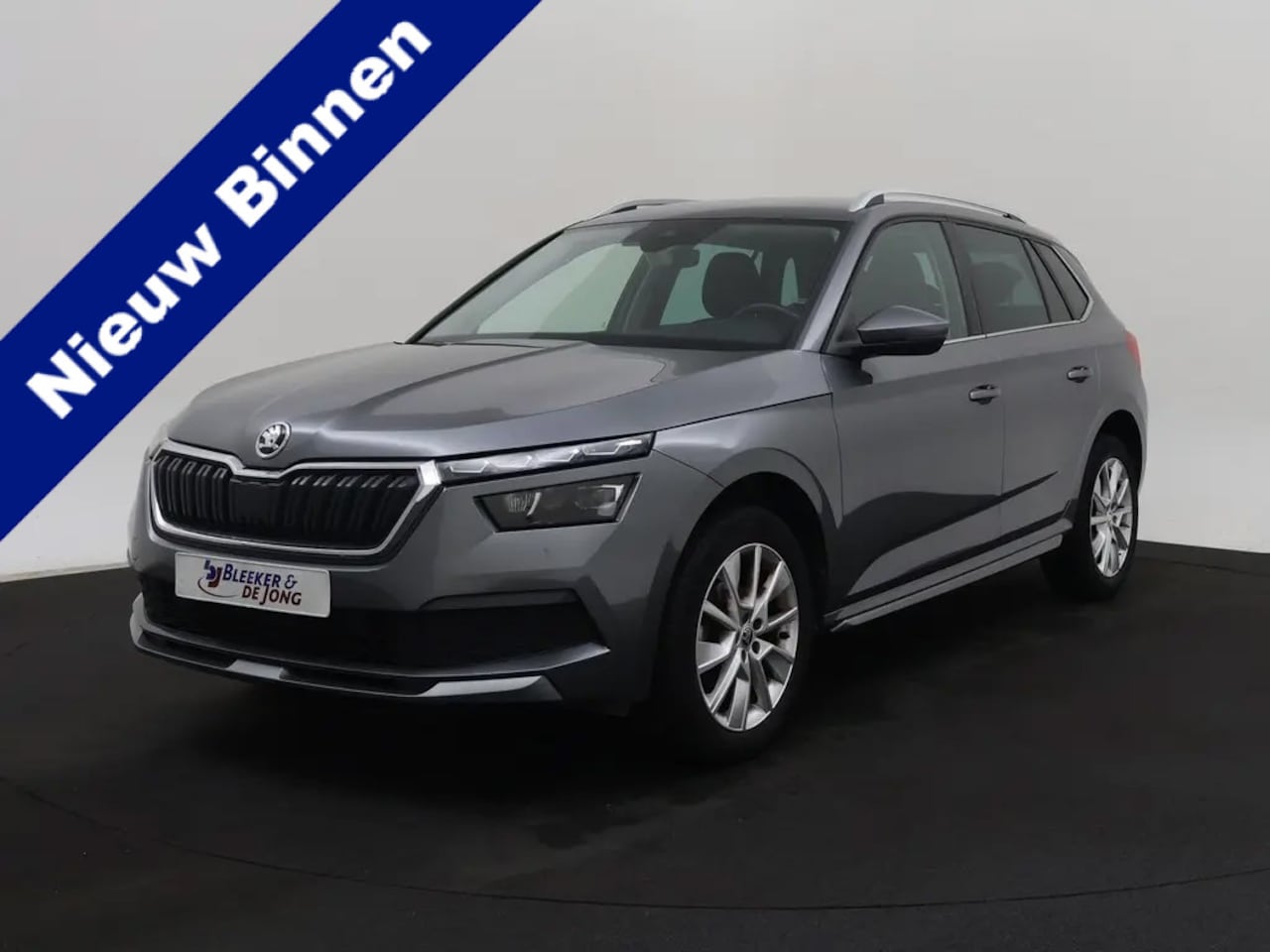 Skoda Kamiq - 1.0 TSI DSG Style Led | Nav | Clima | VC Bj 01-2023 50.440 KM - AutoWereld.nl