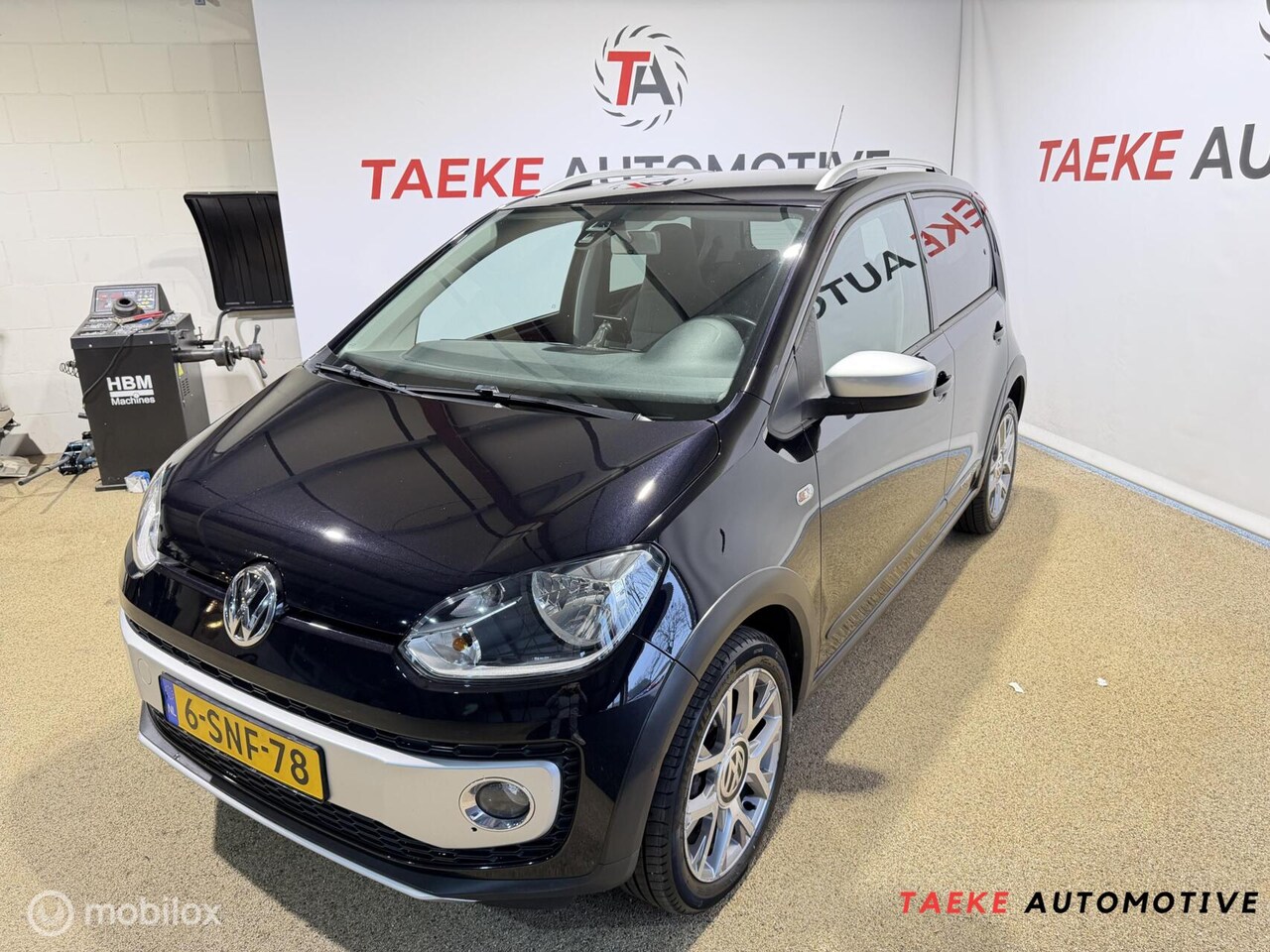 Volkswagen Up! - 1.0 cross up! BlueMotion Airco/Cruise/Nap - AutoWereld.nl
