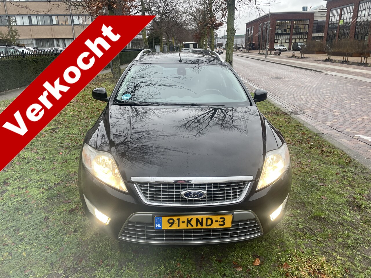 Ford Mondeo Wagon - 2.0-16V Limited Nw apk vele opties zeer nette staat frisse ao - AutoWereld.nl