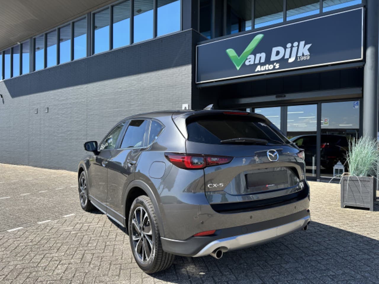 Mazda CX-5 - 2.0 Newground Navi 360Camera Leer 19Inch - AutoWereld.nl