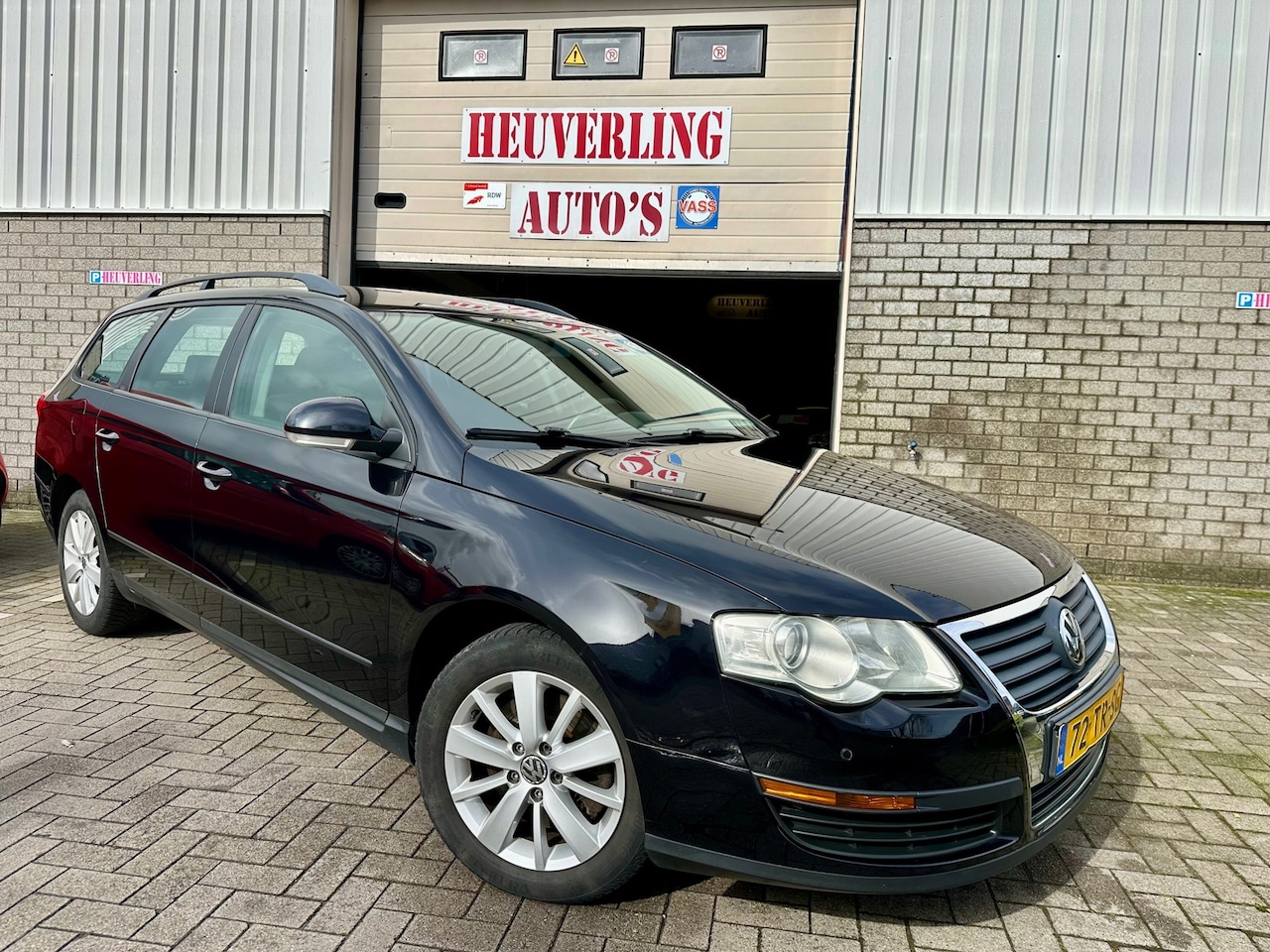 Volkswagen Passat Variant - 2.0 FSI Trendline Business | APK | Airco | Cruise - AutoWereld.nl