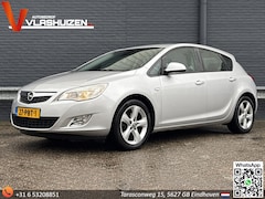 Opel Astra - 1.6 Turbo Cosmo | Airco | Cruise | Trekhaak | APK 01-2027 |