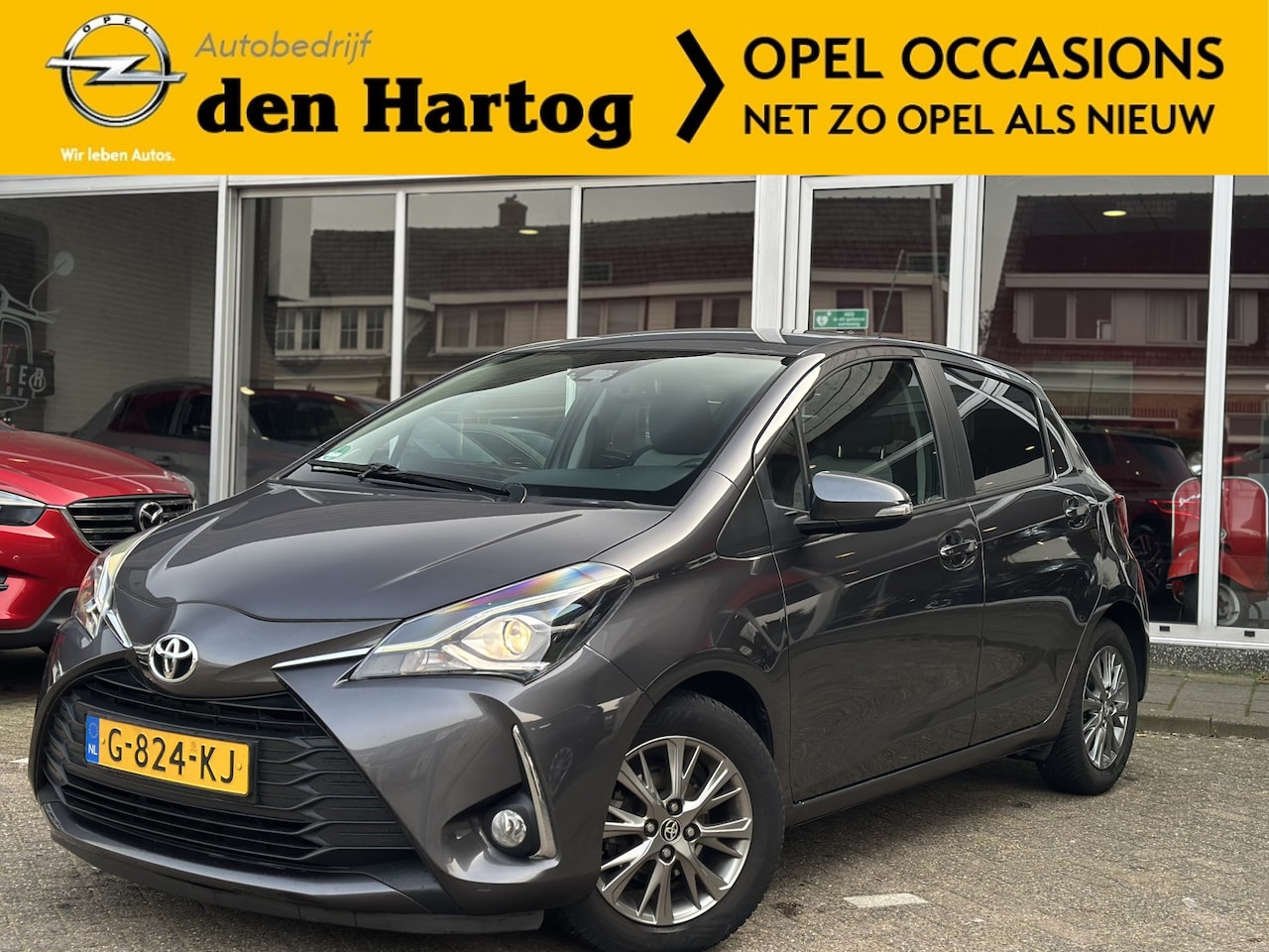 Toyota Yaris - 1.5 VVT-i Dynamic Automaat Ecc/Navi/Camera - AutoWereld.nl