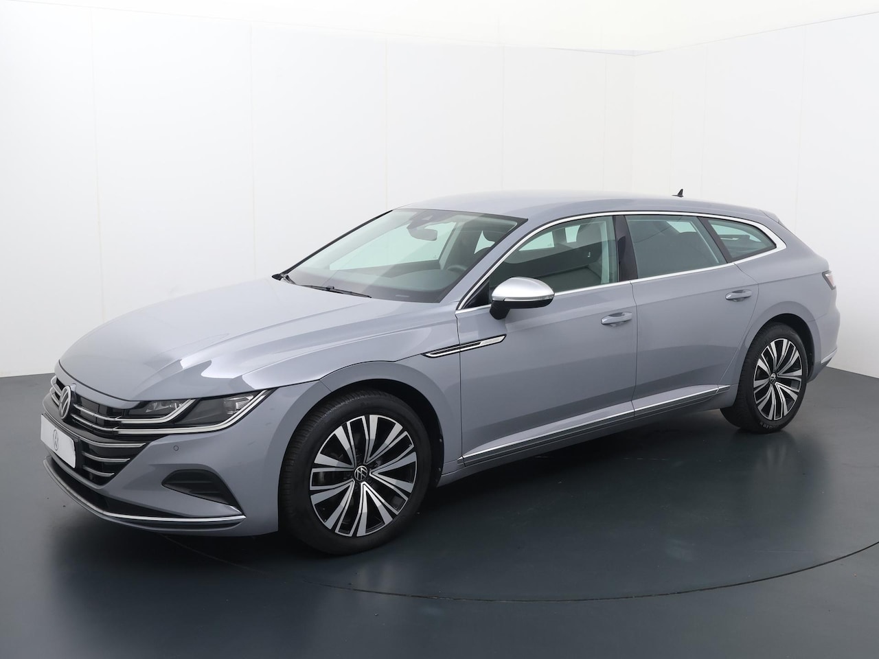 Volkswagen Arteon Shooting Brake - 1.4 TSI eHybrid Elegance Business+ | 218 PK | SoH 94% | Adaptive cruise control | Stoelver - AutoWereld.nl