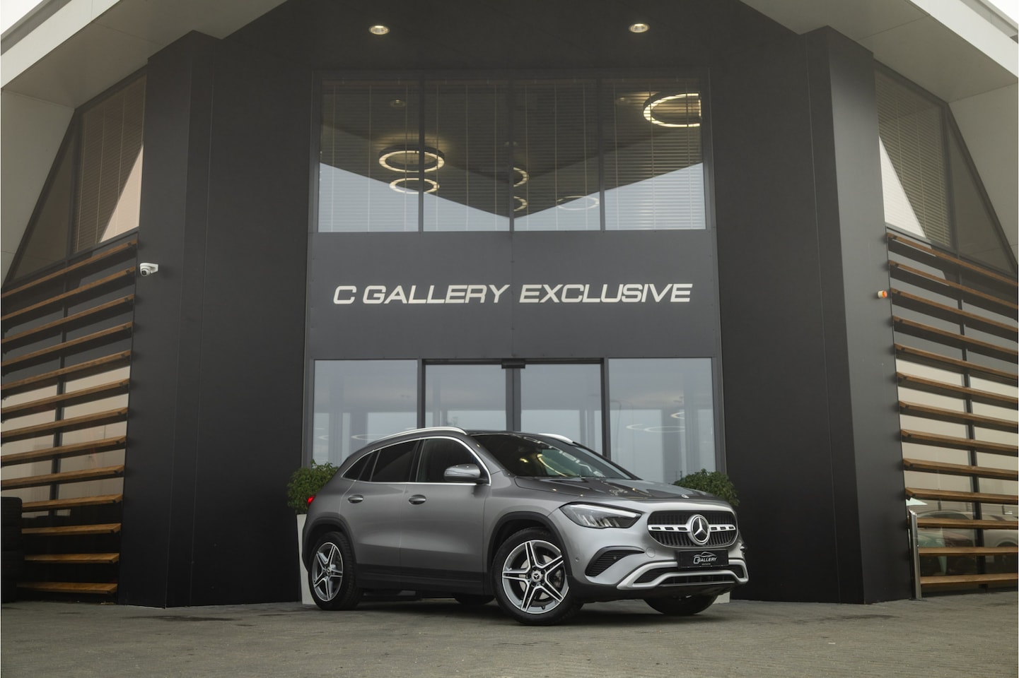 Mercedes-Benz GLA-Klasse - GLA200 - ACC | Camera | Stoelverwarming - AutoWereld.nl