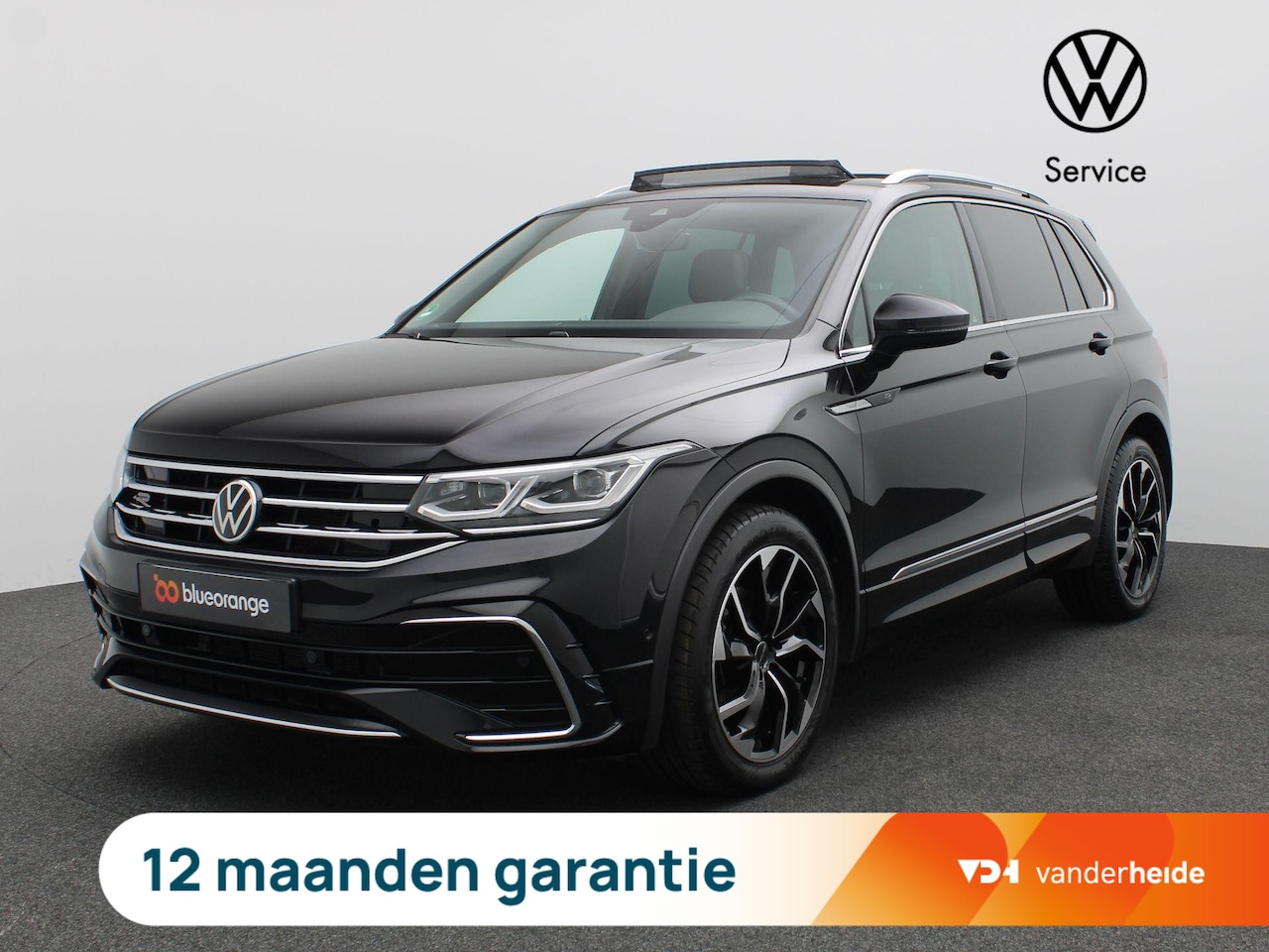 Volkswagen Tiguan - 1.5 TSI R-Line Business+ 150PK DSG Panoramadak, trekhaak, leder, achteruitrijcamera, stuur - AutoWereld.nl