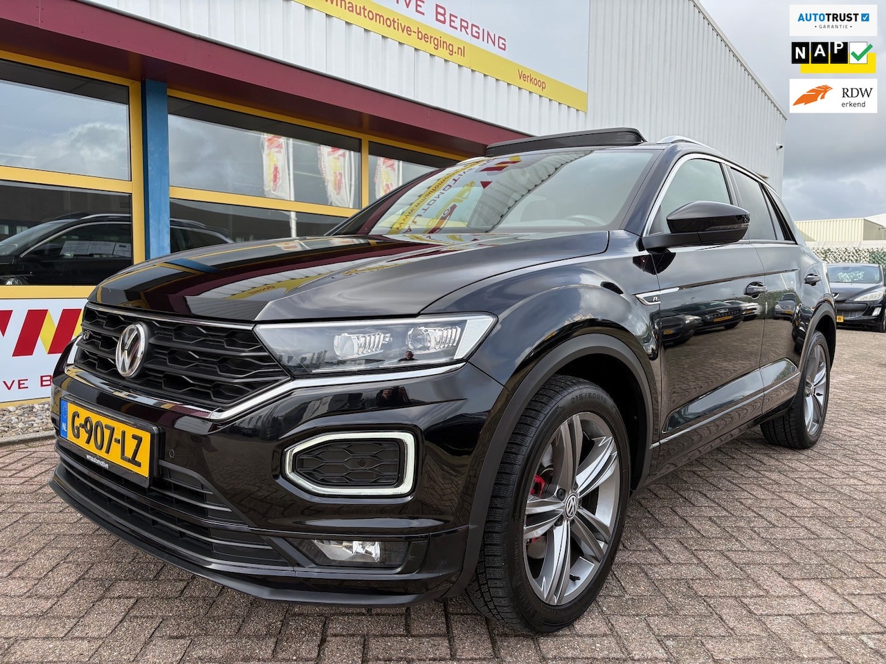 Volkswagen T-Roc - 1.5 TSI DSG R-LINE PANARAMADAK - AutoWereld.nl