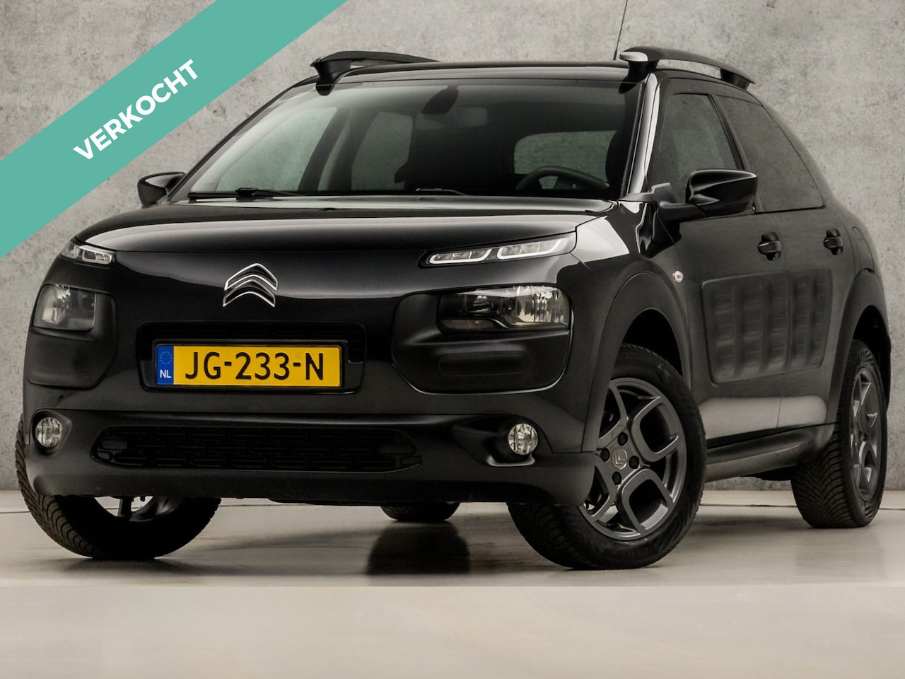 Citroën C4 Cactus - 1.2 PureTech Shine (NAVIGATIE, CAMERA, SPORTSTOELEN, GETINT GLAS, LM VELGEN, NIEUWE APK, N - AutoWereld.nl