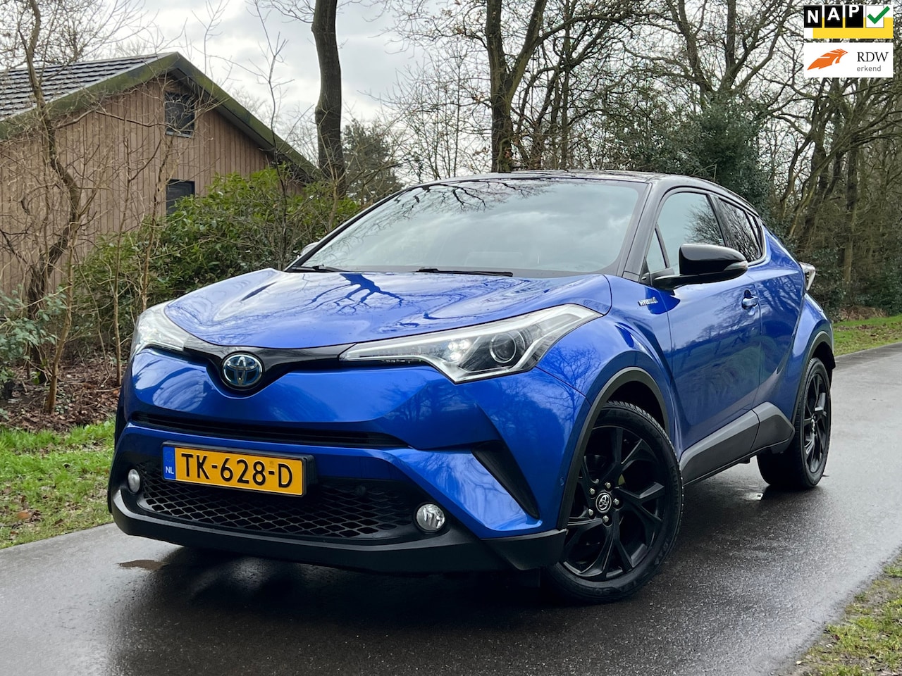 Toyota C-HR - 1.8 Hybrid Bi-Tone | JBL + Keyless + Camera + Trekhaak Nu € 14.975,-!!! - AutoWereld.nl