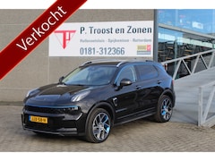 Lynk & Co 01 - 1.5 Full options/Ook in Black Pack te leveren Alles geheel zwart wat nu blauw is