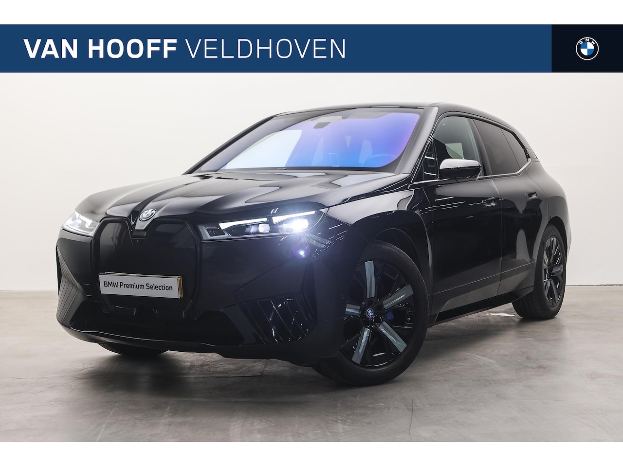 BMW iX - xDrive40 High Executive Sport / Panoramadak / Comfort Access / Stoelventilatie / Soft-Clos - AutoWereld.nl