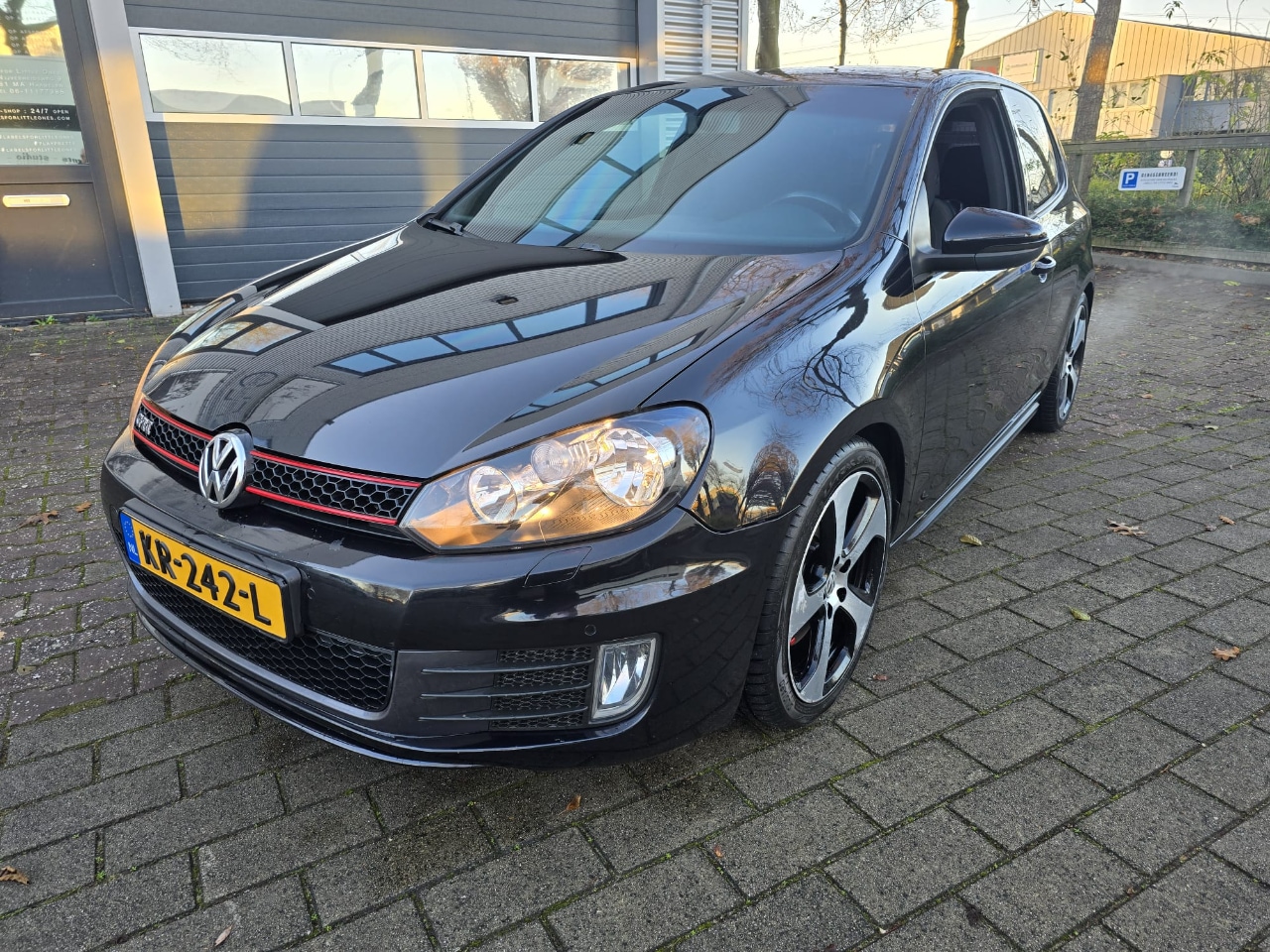 Volkswagen Golf - 2.0 GTI 2.0 GTI 211PK - AutoWereld.nl