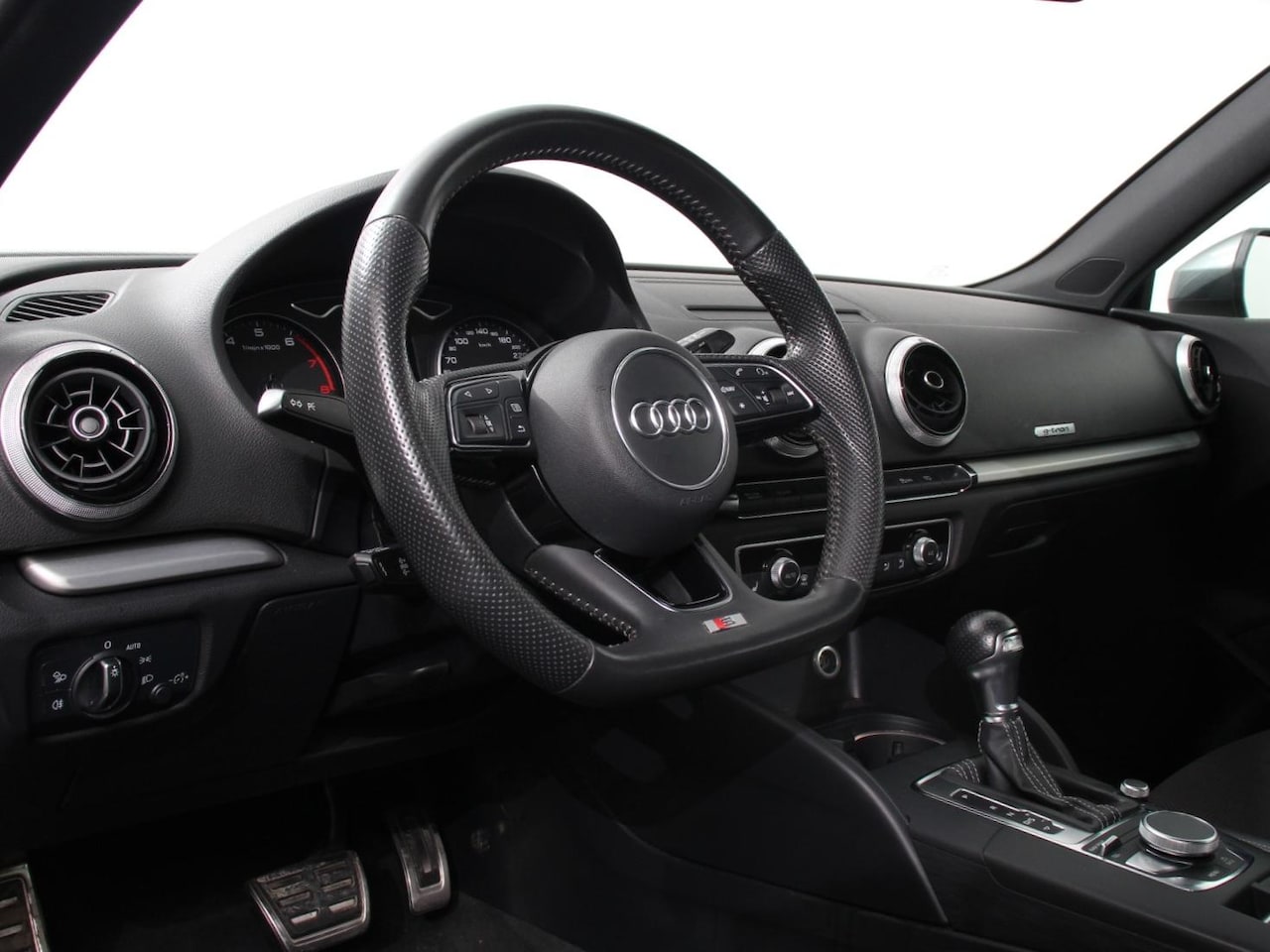 Audi A3 Sportback - 1.5 TFSI CNG Automaat S-Line | Navigatie | Parkeersensoren achter | Cruise Control | Stoel - AutoWereld.nl