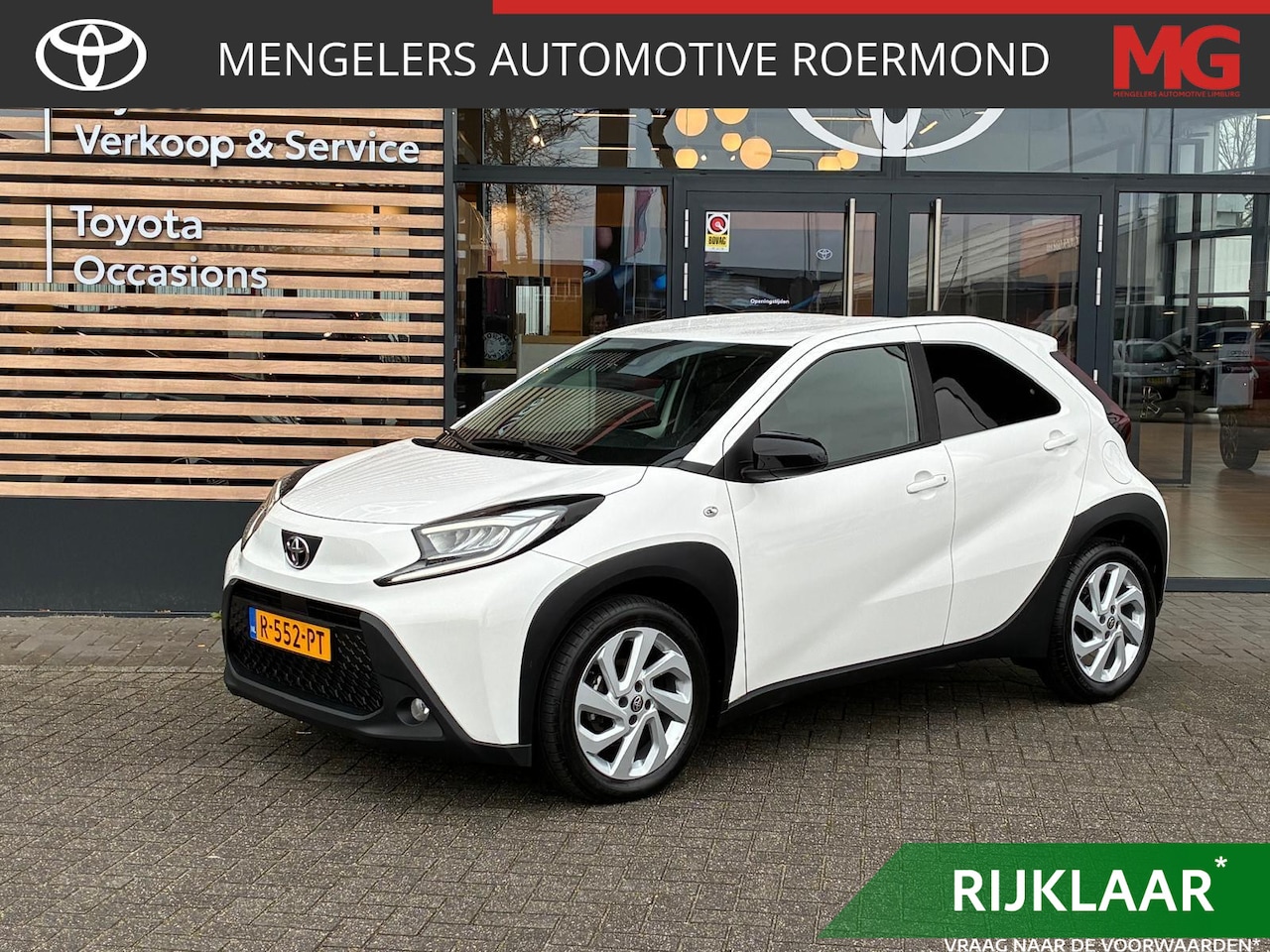 Toyota Aygo X - 1.0 VVT-i S-CVT first | Rijklaar | Automaat | Camera achter | LM Velgen - AutoWereld.nl