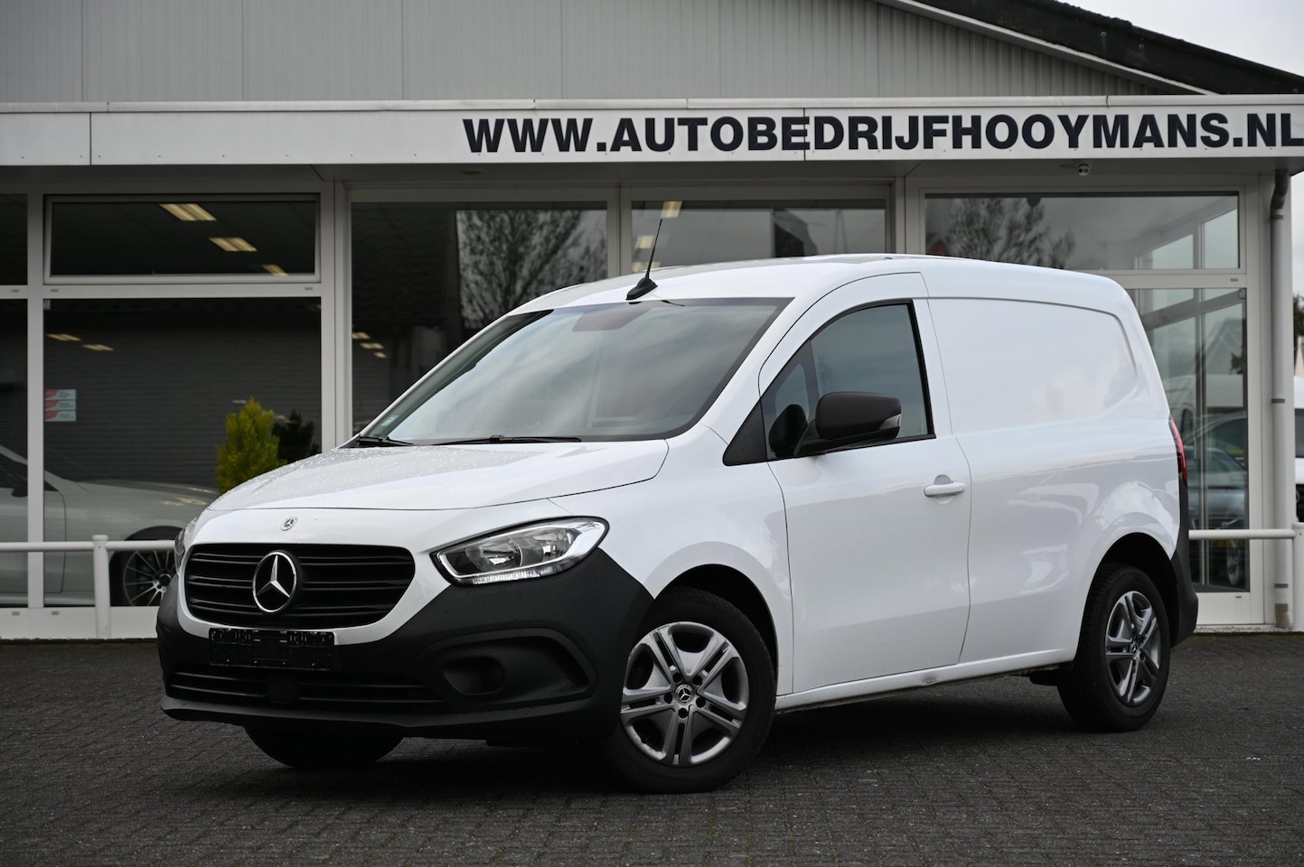 Mercedes-Benz Citan - 110 CDI L1 Pro Navi Carplay Cruisecontrol DAB+ - AutoWereld.nl