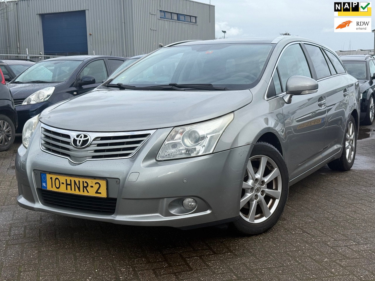 Toyota Avensis Wagon - 1.8 VVTi Panoramic Business Special 1.8 VVTi Panoramic Business Special - AutoWereld.nl