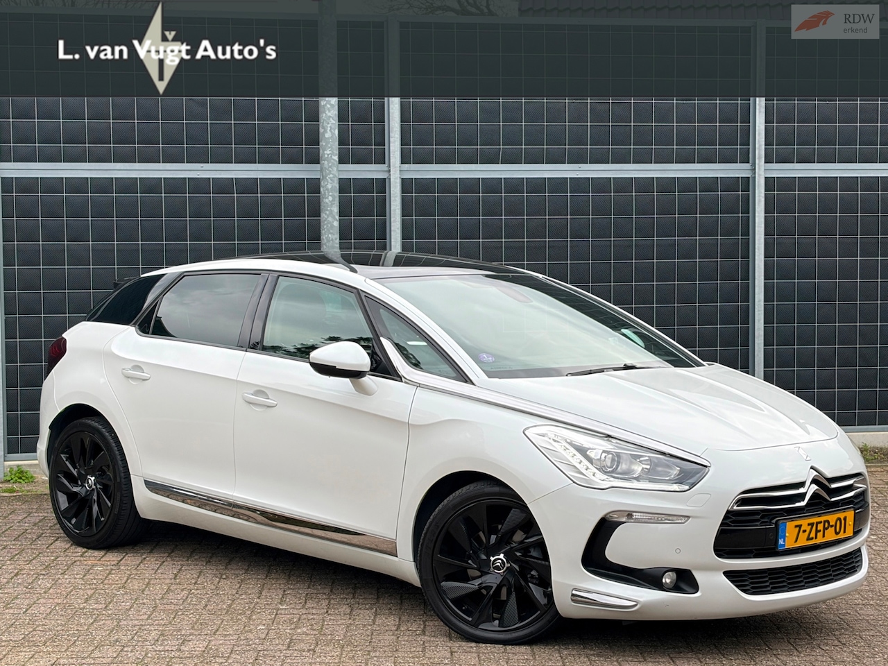 Citroën DS5 - 1.6 | 156PK | So Chic | automaat | pano | - AutoWereld.nl
