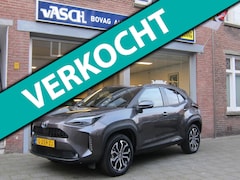 Toyota Yaris Cross - 1.5 Hybrid Business Plus All Season Rijklaar Bovaggarantie