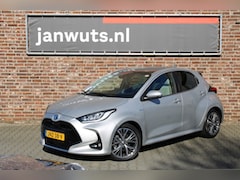 Toyota Yaris - 1.5 Hybrid Lounge + Panoramadak + Leer