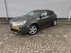 Alfa Romeo Giulietta - 1.6 JTDm Exclusive, Schuif/Kanteldak, clima, Navigatie, dikke LM velgen