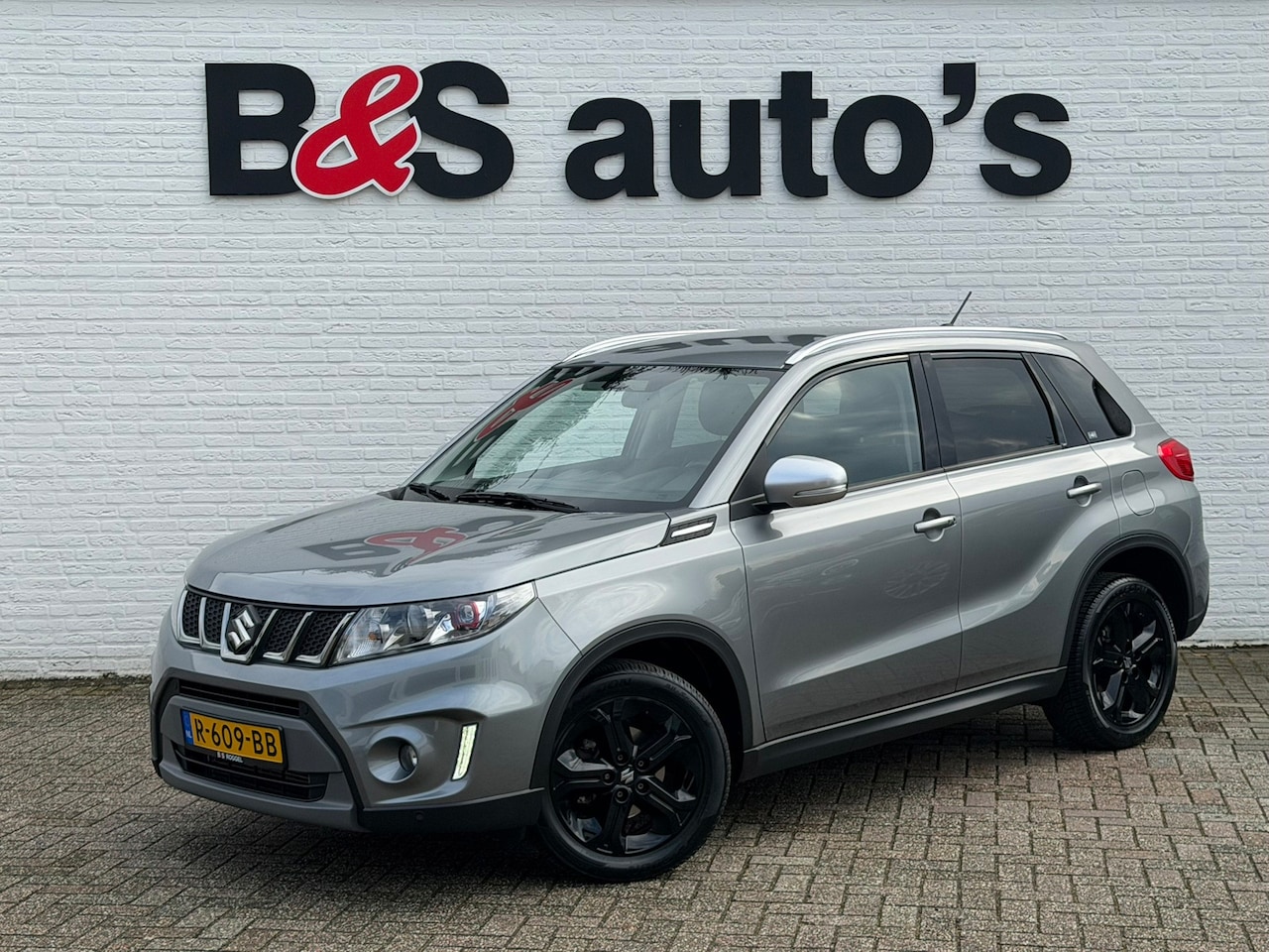 Suzuki Vitara - 1.4 S Automaat Camera Pdc Carplay Trekhaak Adapt Cruise Stoelverwarming Navigatie - AutoWereld.nl