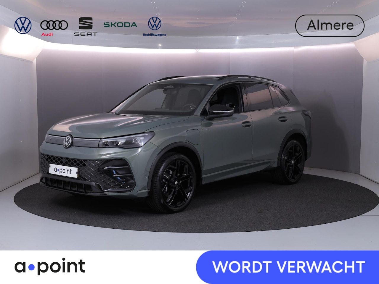 Volkswagen Tiguan - 1.5 eHybrid R-Line Edition 204 pk Automaat (DSG) | Verlengde garantie | Navigatie | Panora - AutoWereld.nl