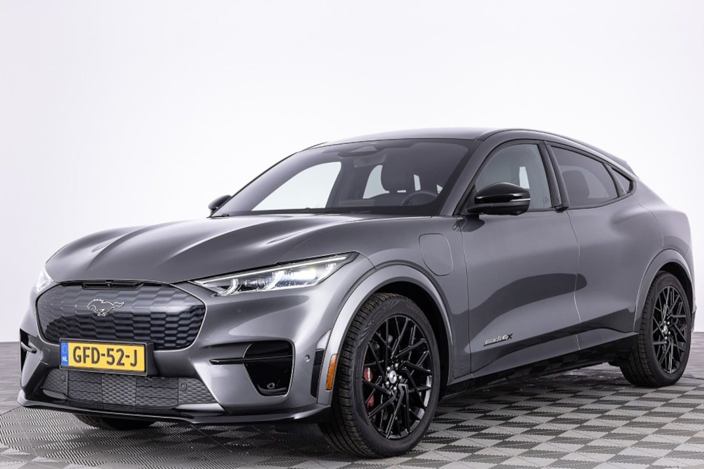 Ford Mustang Mach-E - GT Extended AWD 98 kWh ✅ 1e Eigenaar *SOH 100%* - AutoWereld.nl