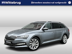 Skoda Superb Combi - 1.4 TSI iV 218PK Style / Panoramadak / Zwenkbare Trekhaak / Memory Seat / Digitale Cockpit