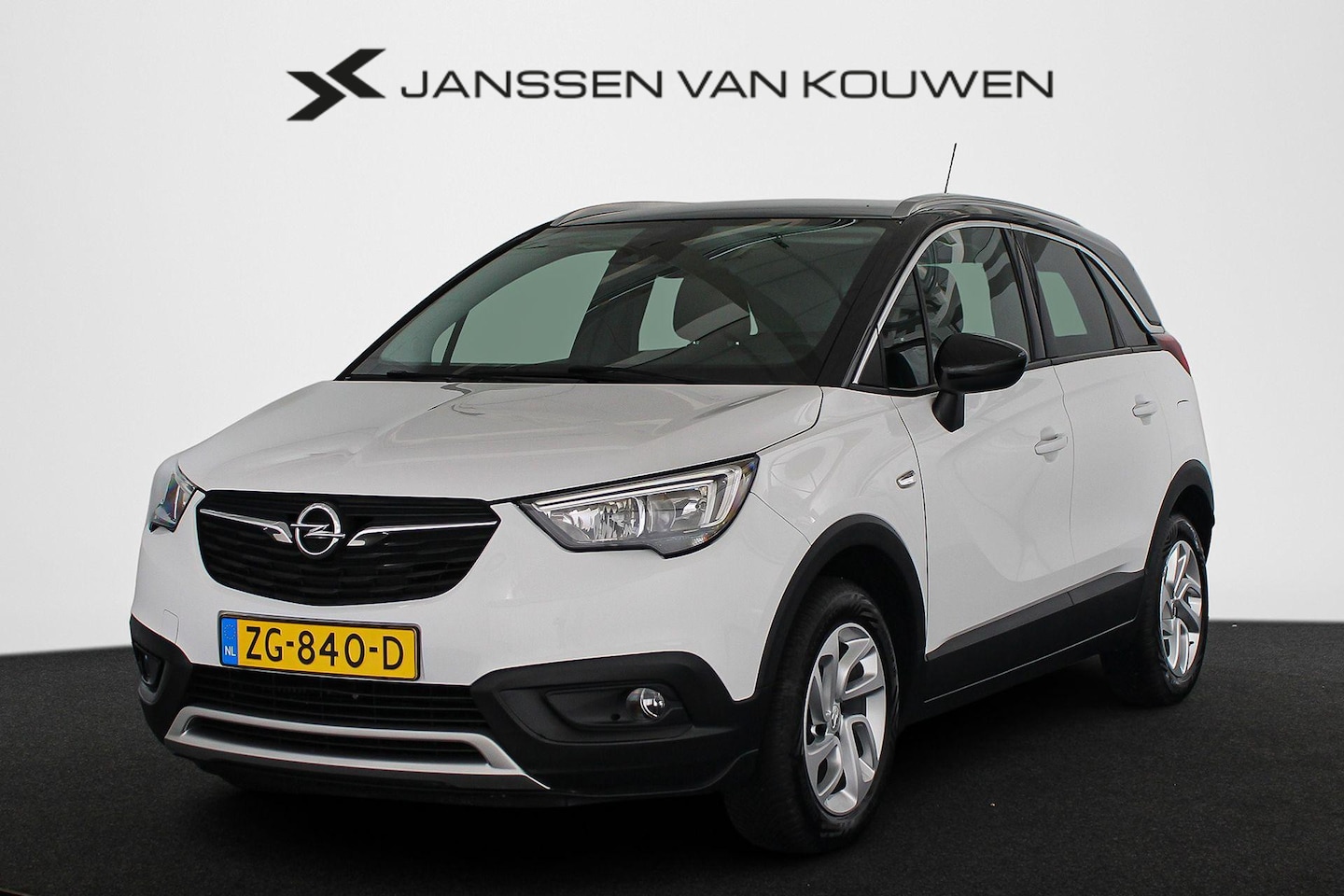Opel Crossland X - 1.2 Turbo Innovation Keyless Apple CarPlay Parkeersensoren - AutoWereld.nl