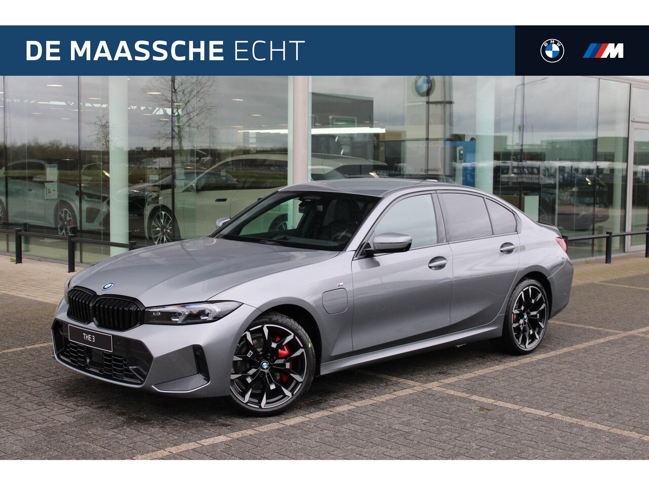 BMW 3-serie - 330e High Executive M Sport Automaat / Sportstoelen / Adaptieve LED / Comfort Access / Par - AutoWereld.nl