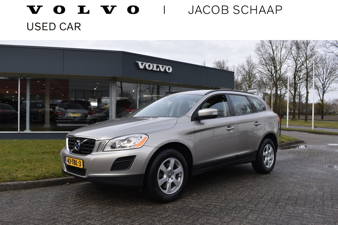 Volvo XC60 - T5 241PK Automaat Kinetic | Trekhaak | All Seasons | PDC Achter | - AutoWereld.nl