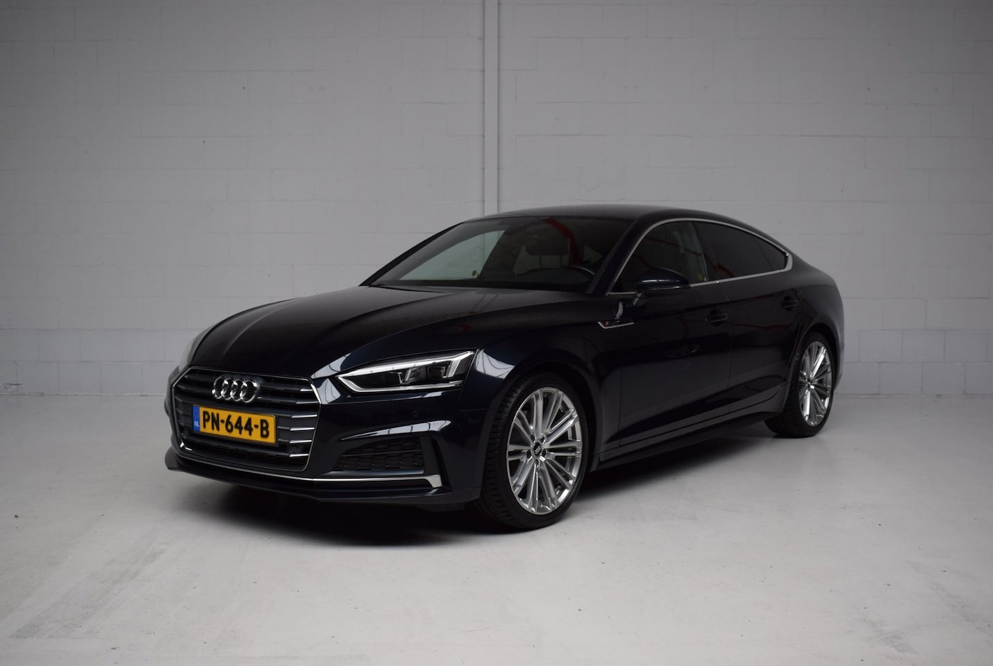 Audi A5 Sportback - 2.0 TFSI 190PK AUT S-LINE ORG,NED / VIRTUAL / SFEERVERLICHTING / NAP / 19INCH / LED - AutoWereld.nl